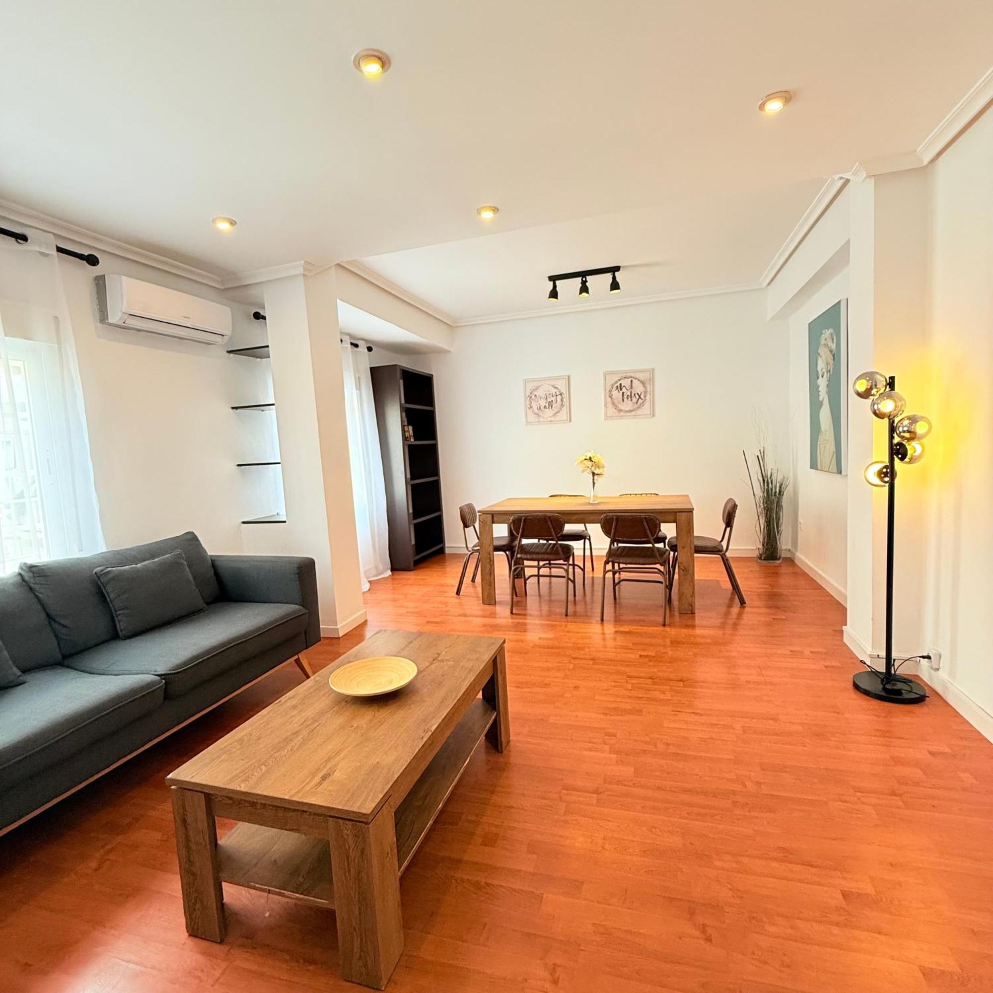 Travel Habitat Mestalla 瓦伦西亚 外观 照片